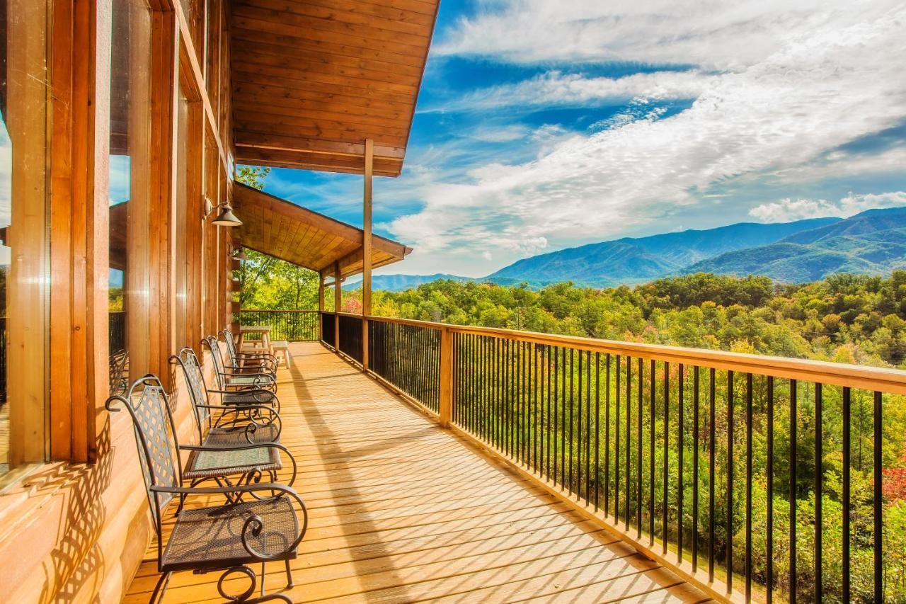 Star Dancer Cabin Гетлинбург Екстериор снимка