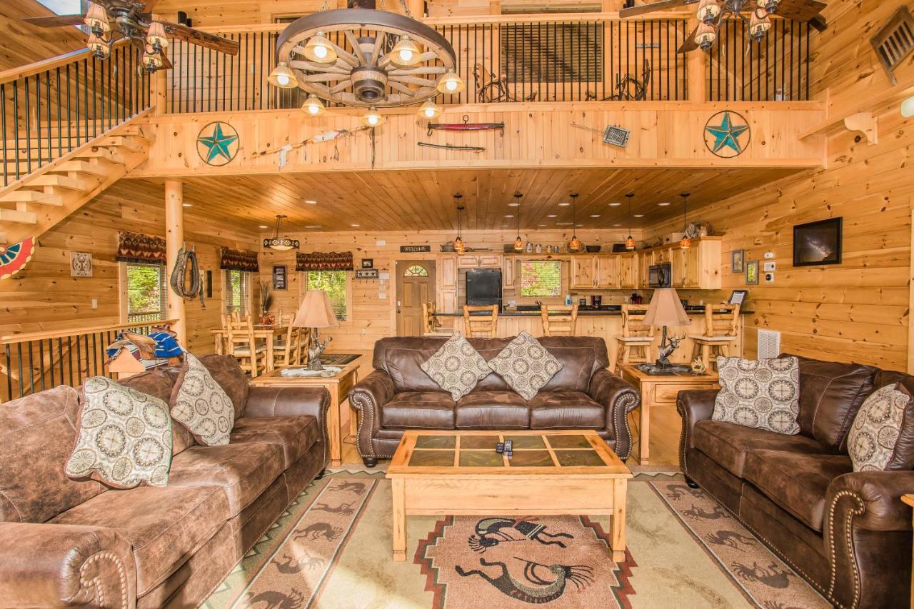 Star Dancer Cabin Гетлинбург Екстериор снимка