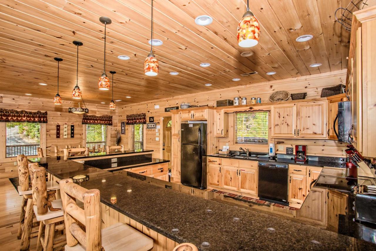 Star Dancer Cabin Гетлинбург Екстериор снимка